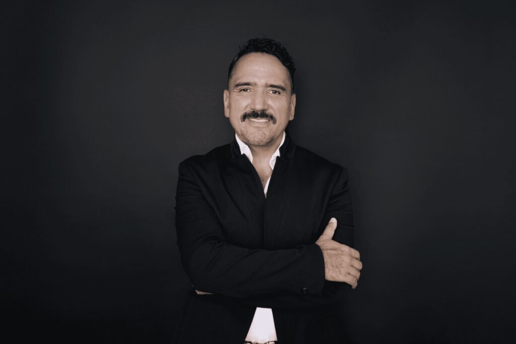 Dr Omar Cabrera. Cirujano Plastico en Tijuana MX (1)